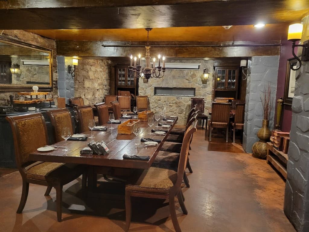 Sims Corner Steakhouse & Oyster Bar