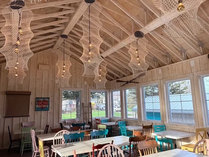 Tide & Tales Bistro and Bookstore